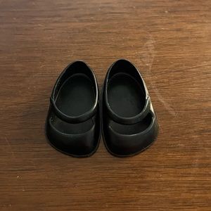 Medium sized Doll black plastic flats